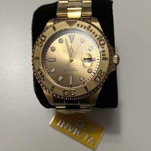 Invicta Luxurious Gold Watch